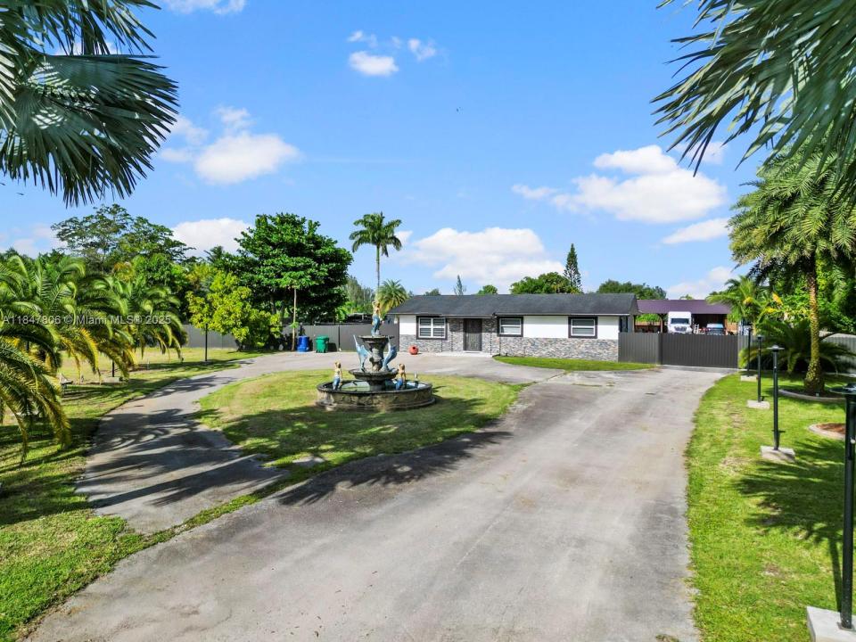 15305 SW 209th Ave, Miami, Florida 33187, Estados Unidos