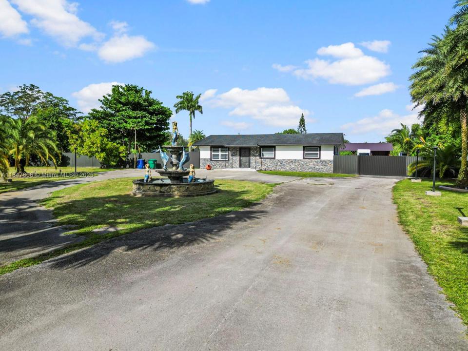 15305 SW 209th Ave, Miami, Florida 33187, Estados Unidos