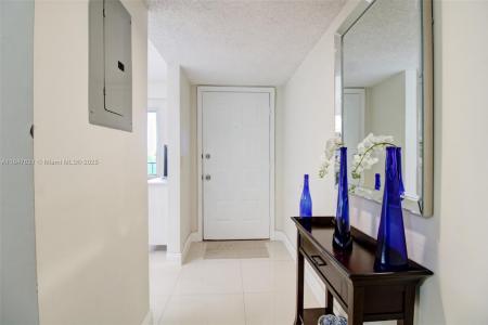 1110 SW 125th Ave 408M, Pembroke Pines, Florida 33027, USA