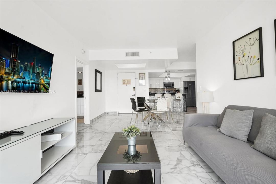 17555 Atlantic Blvd 504, Sunny Isles Beach, פלורידה 33160, ארצות הברית של אמריקה 
