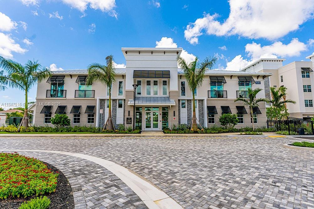 9097 NW 57th STREET 401, Tamarac, フロリダ 33351, アメリカ合衆国