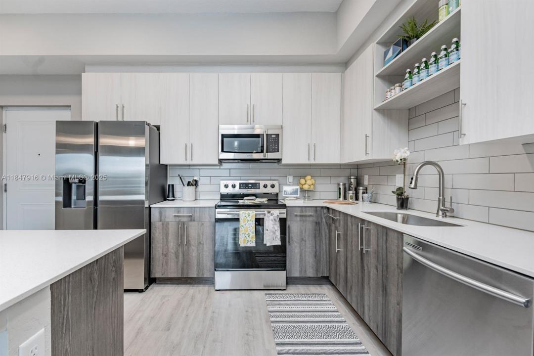 9097 NW 57th STREET 401, Tamarac, フロリダ 33351, アメリカ合衆国