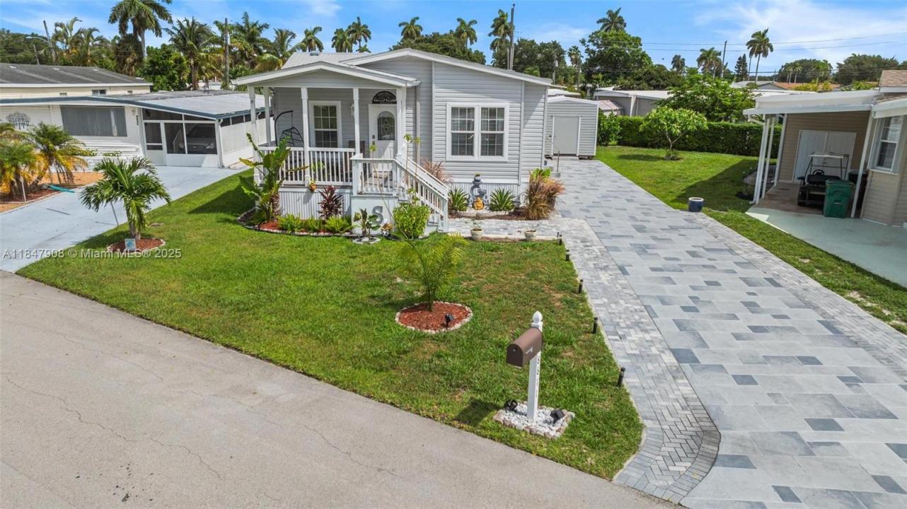 8611 SW 20th St, Davie, 佛罗里达州 33324, 美国