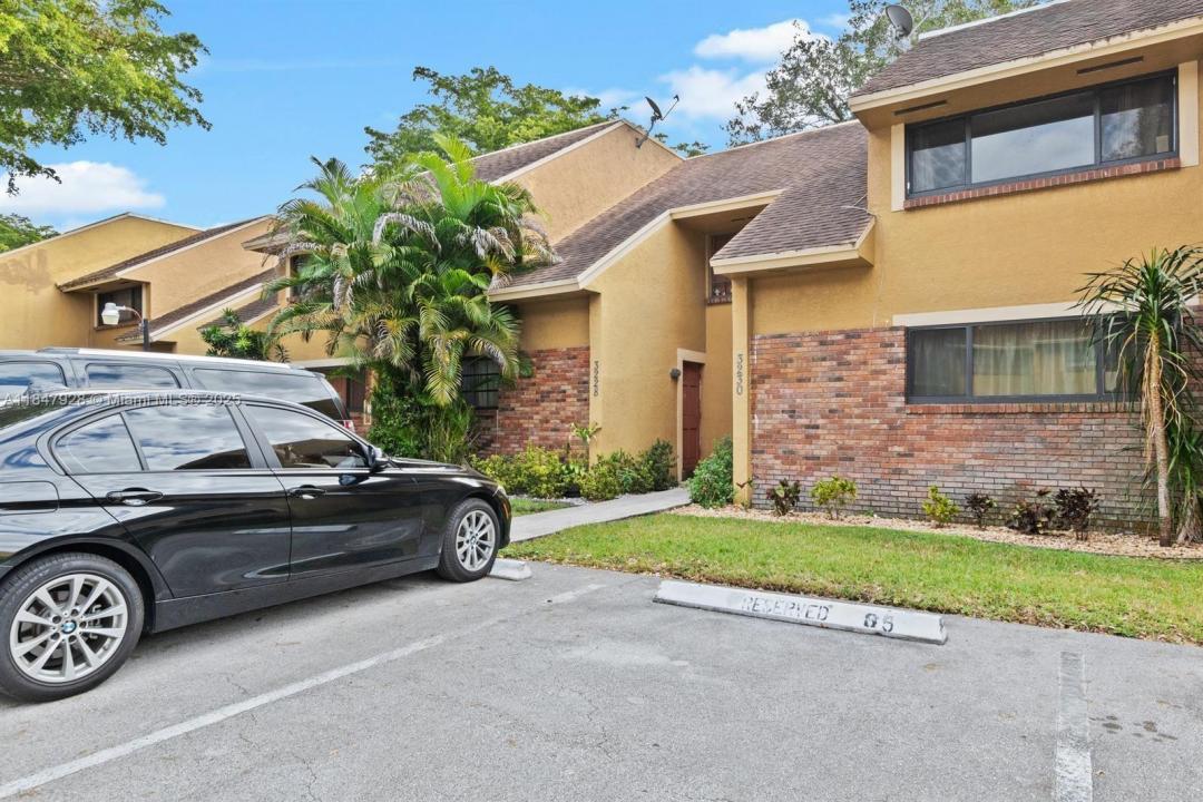 3174 N Pine Island Rd, Sunrise, Floride 33351, États-Unis