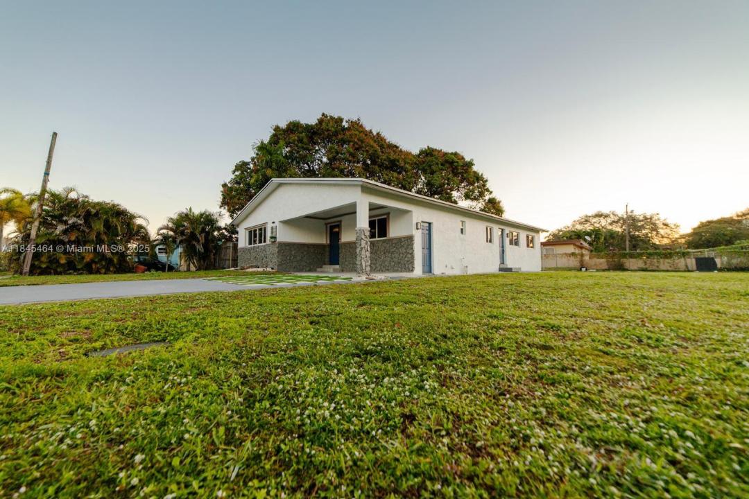 226 NW 6th Ave, Dania Beach, Florida 33004