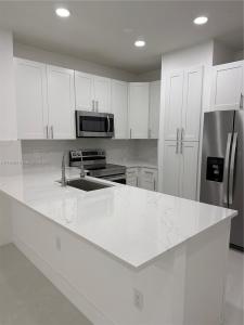 8132 SW 17th Ct, North Lauderdale, Flórida 33068, Estados Unidos