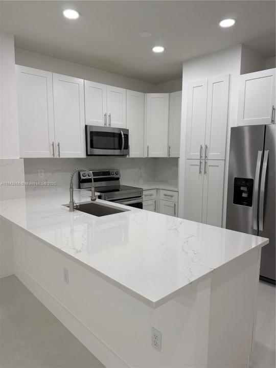 8132 SW 17th Ct, North Lauderdale, פלורידה 33068, ארצות הברית של אמריקה 