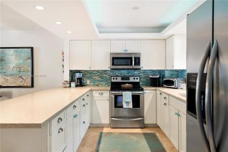 109 Sanctuary Dr, Key Largo, Florida 33037, USA