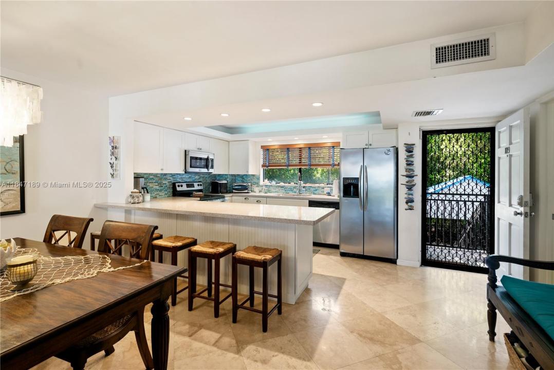 109 Sanctuary Dr, Key Largo, Florida 33037, USA