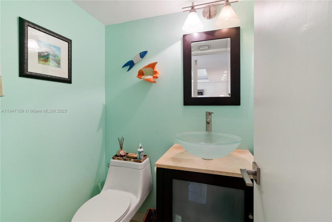 109 Sanctuary Dr, Key Largo, Florida 33037, USA