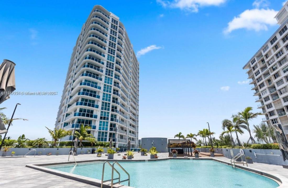 1881 79th St Cswy 404, North Bay Village, فلوريدا 33141, الولايات المتحدة