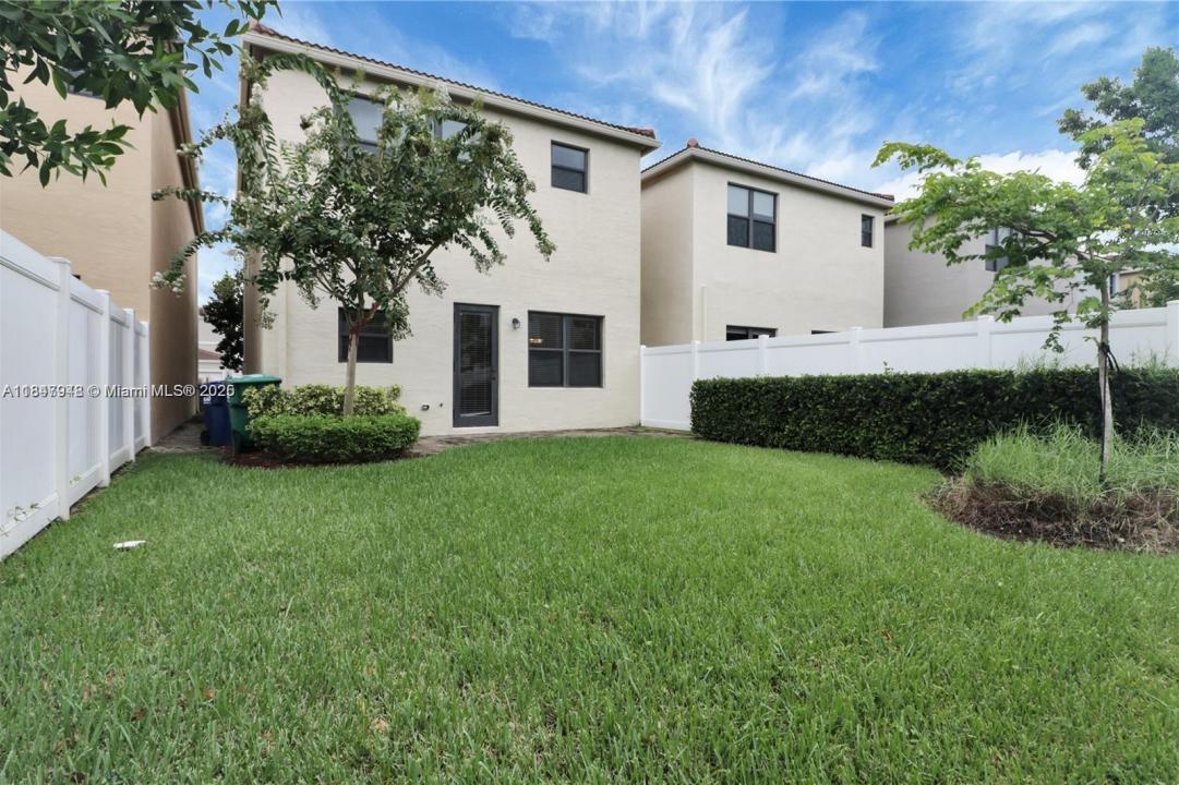 673 NE 191st St, Miami, Флорида 33179, Соединенные Штаты