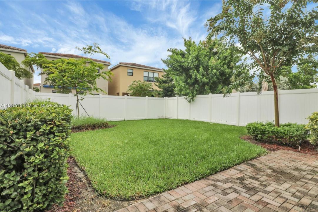 673 NE 191st St, Miami, Флорида 33179, Соединенные Штаты