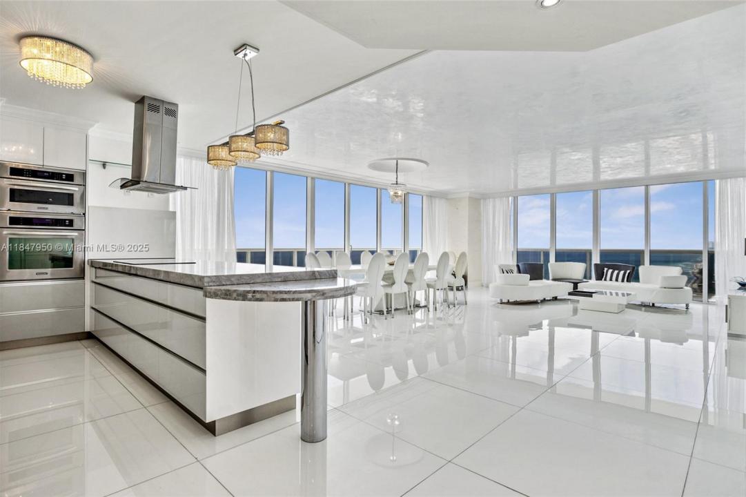 1830 S Ocean Dr 5102, Hallandale Beach, Florida 33009, Stati Uniti