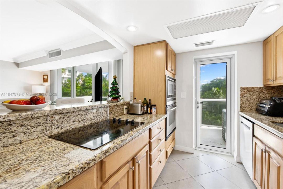 2715 N Ocean Blvd 3A, Fort Lauderdale, Florida 33308, Estados Unidos