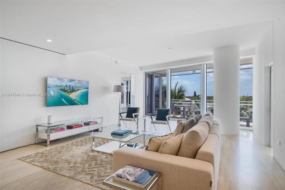 9001 Collins Ave S-406, Surfside, Floride 33154, États-Unis