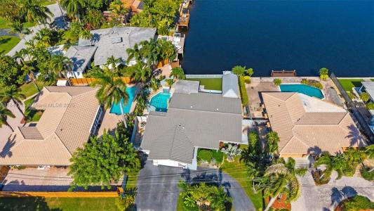 4260 NE 16th Ter, Oakland Park, Florida 33334, USA