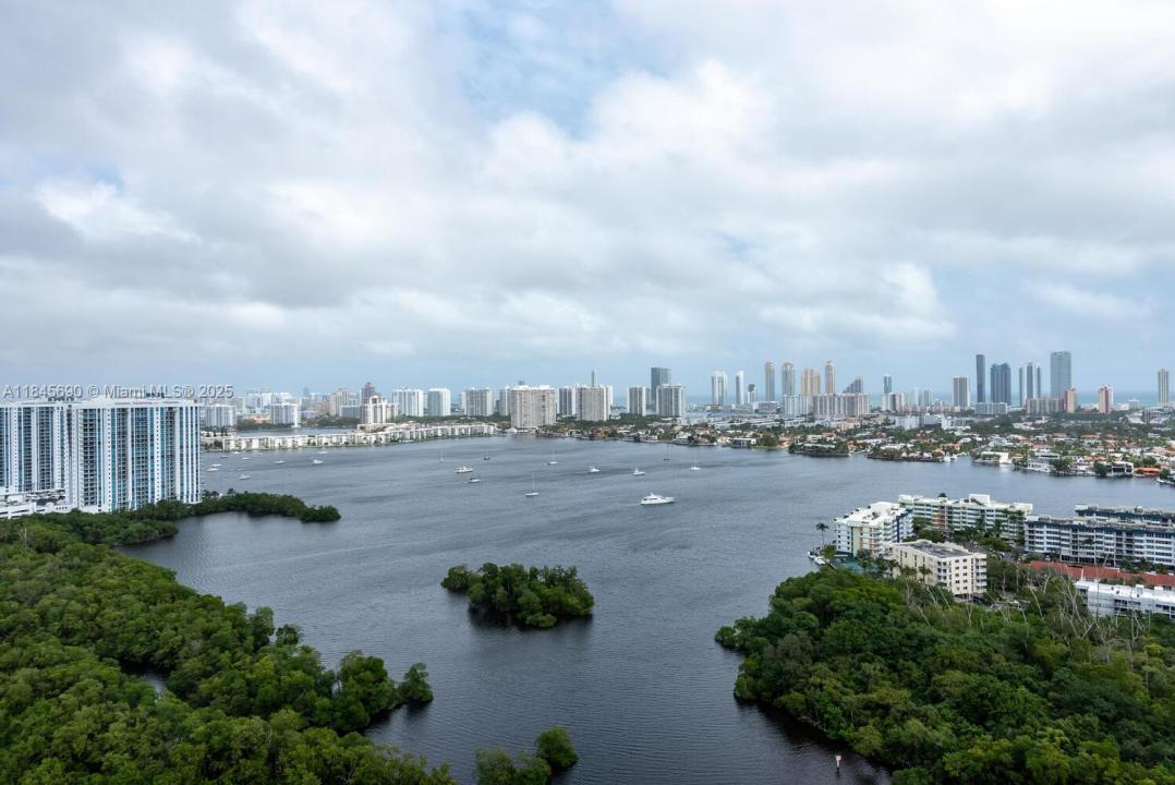 16385 Biscayne Blvd 2904, North Miami Beach, 佛罗里达州 33160, 美国