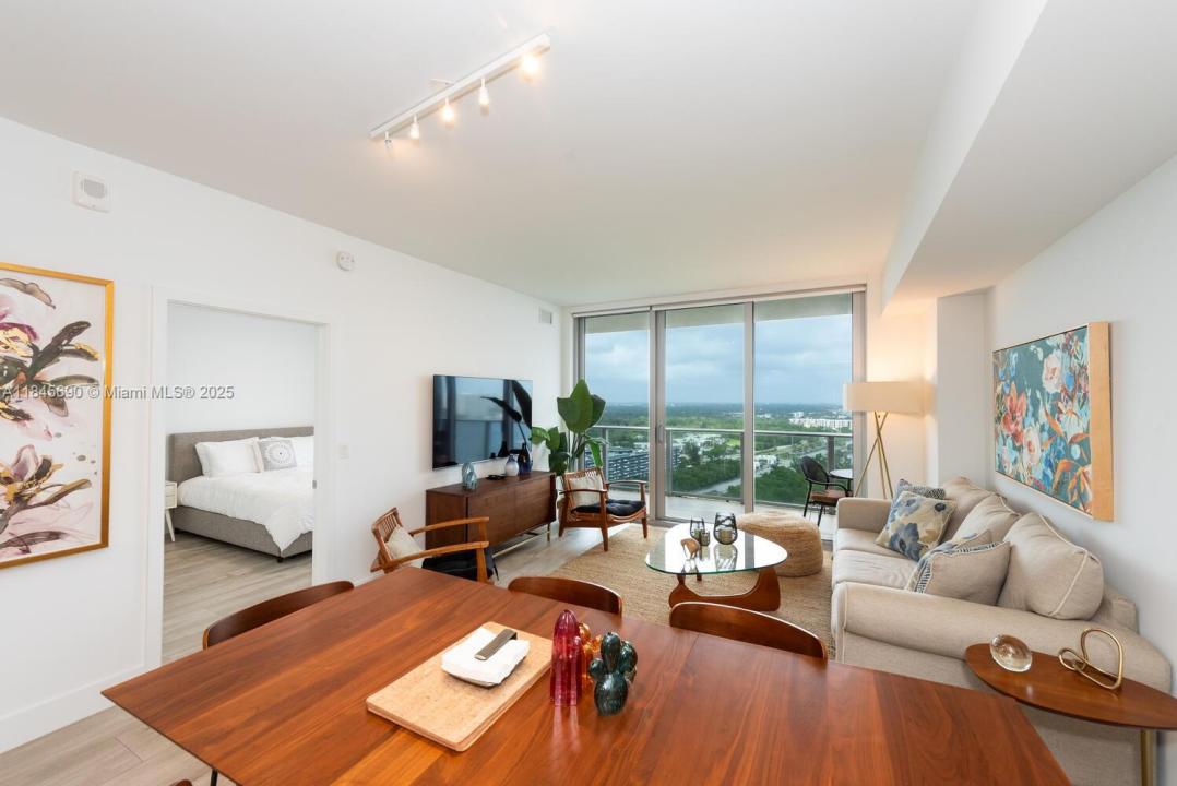 16385 Biscayne Blvd 2904, North Miami Beach, 佛罗里达州 33160, 美国