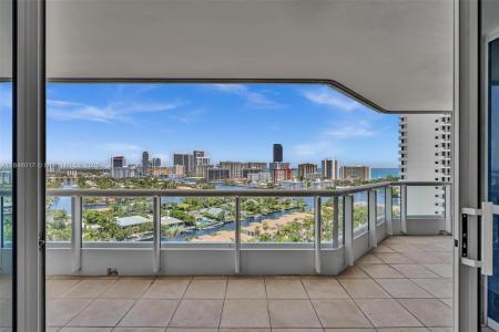 21205 Yacht Club Dr 1809, Aventura, Florida 33180, USA
