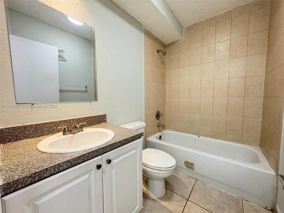400 NW 65th Ave 106, Margate, Florida 33063