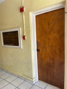 139 NW 17th Pl 1, Miami, Florida 33125, USA