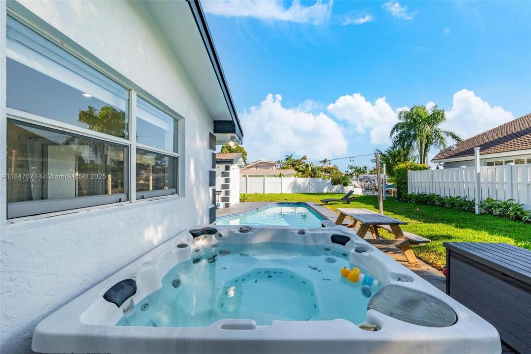 1200 NE 27th Way, Pompano Beach, 佛羅里達州 33062, 美國