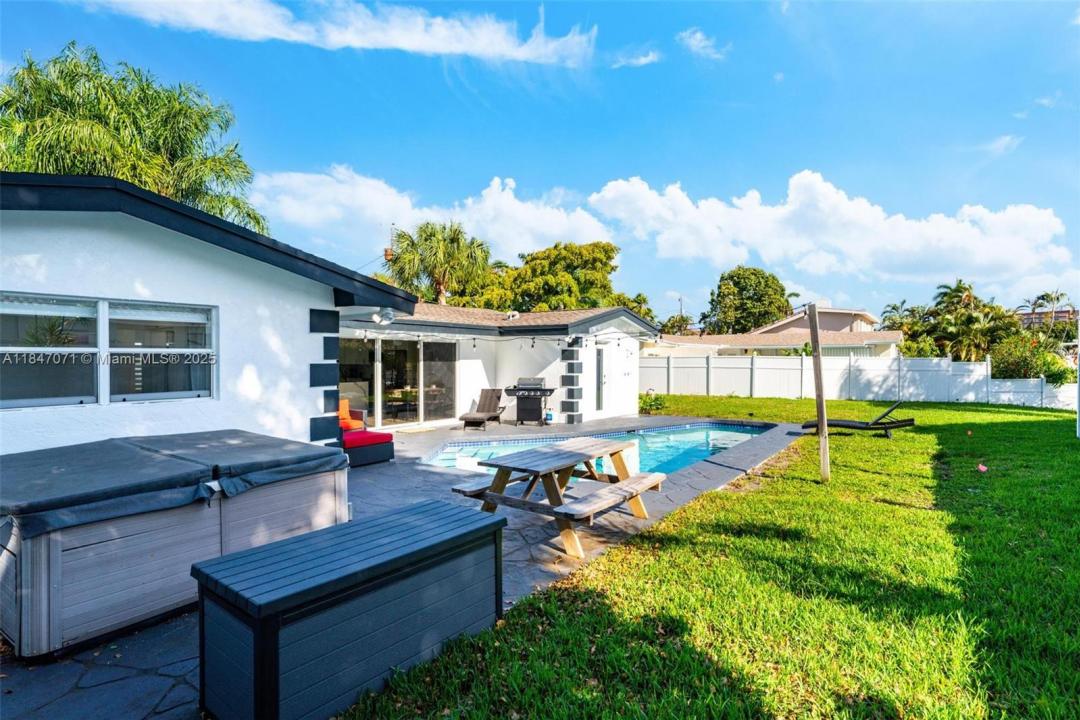 1200 NE 27th Way, Pompano Beach, 佛羅里達州 33062, 美國