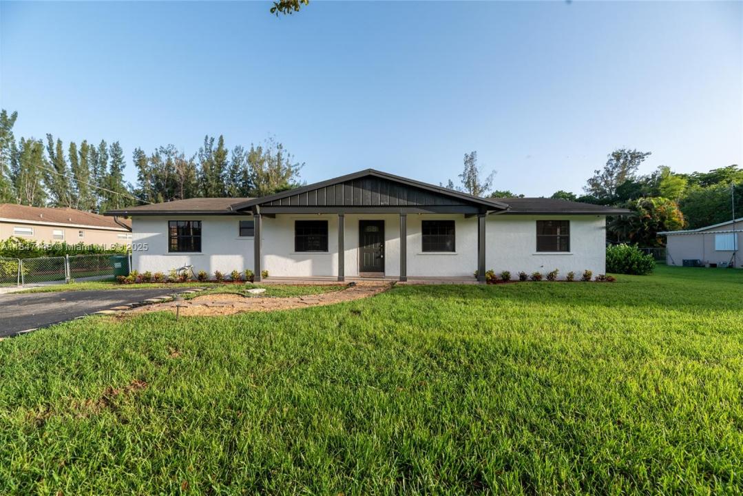 14230 SW 14th St, Davie, 佛罗里达州 33325, 美国
