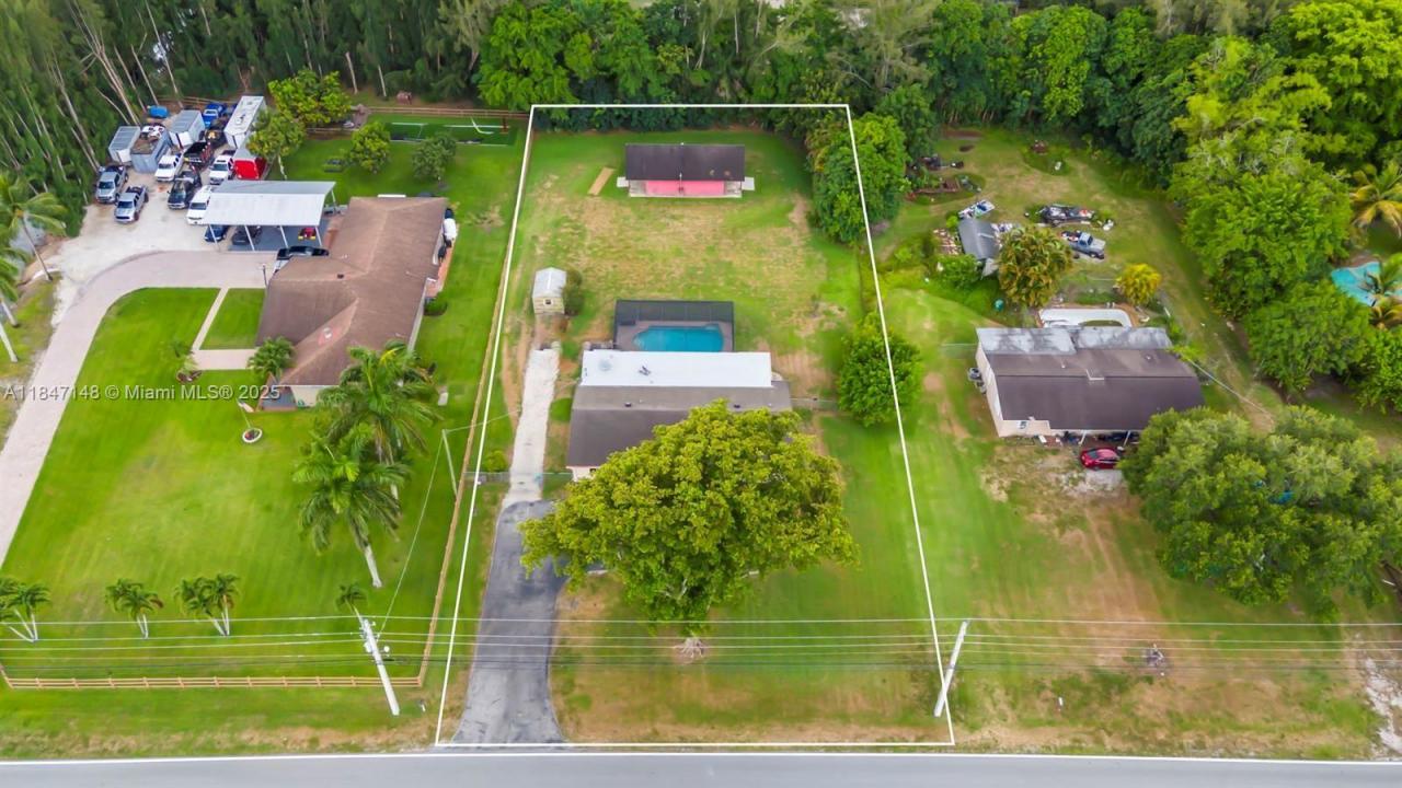 14230 SW 14th St, Davie, 佛罗里达州 33325, 美国