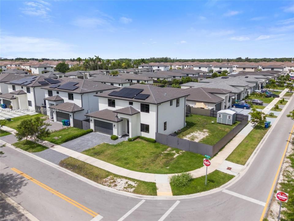 22610 SW 129th Ave, Miami, Florida 33170