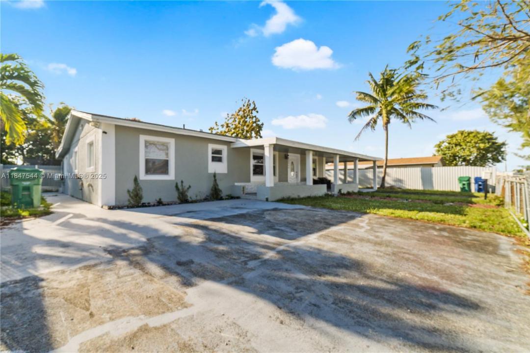 20340 NW 42nd Ave, Miami Gardens, Floryda 33055, USA