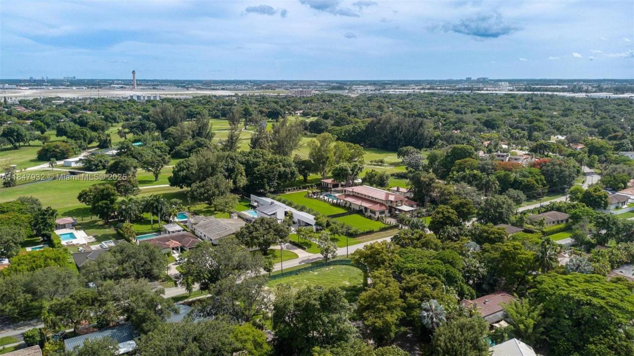 281 Hunting Lodge Dr, Miami Springs, Florida 33166, HOA KỲ