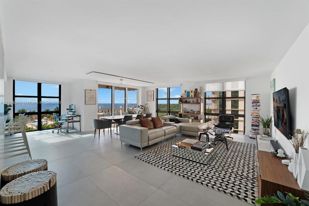 1121 Crandon Blvd F702, Key Biscayne, Florida 33149, Estados Unidos