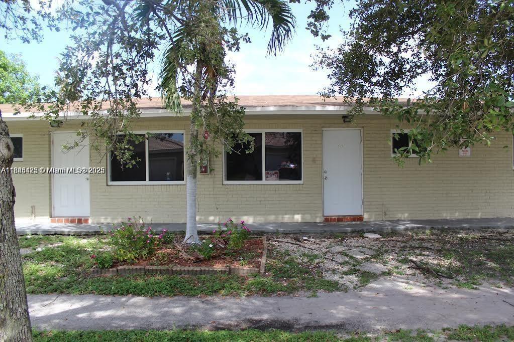 5321 NW 21st Ct. A, Lauderhill, פלורידה 33313, ארצות הברית של אמריקה