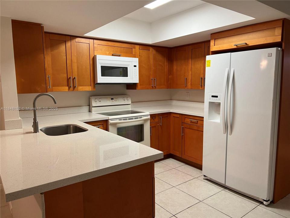 7407 NW 76th Ct 7409, Tamarac, Floride 33321, États-Unis