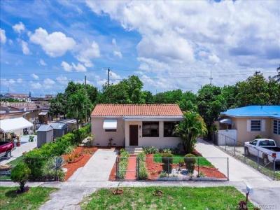 52 E 50th Pl, Hialeah, Florida 33013, USA