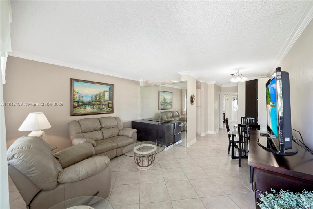 900 Atlantic Shores Blvd 215, Hallandale Beach, فلوريدا 33009, الولايات المتحدة