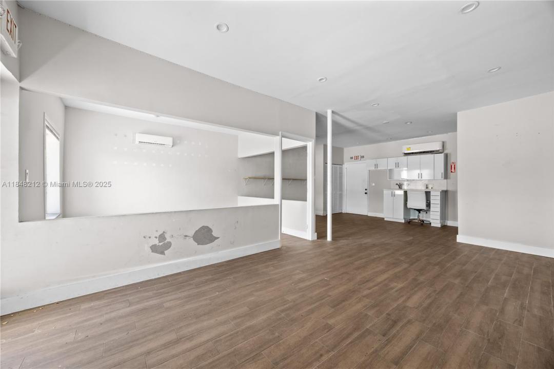 4151 W Hallandale Beach Blvd, West Park, Florida 33023, Amerika Birleşik Devletleri