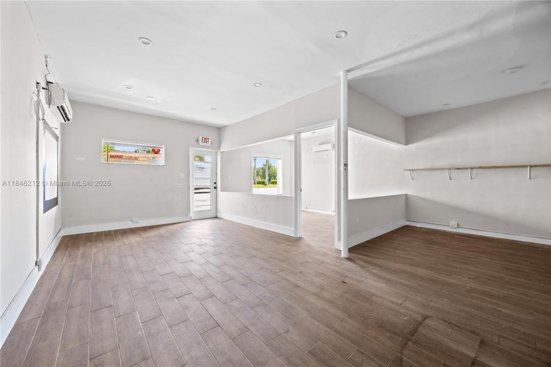 4151 W Hallandale Beach Blvd, West Park, Florida 33023, Amerika Birleşik Devletleri