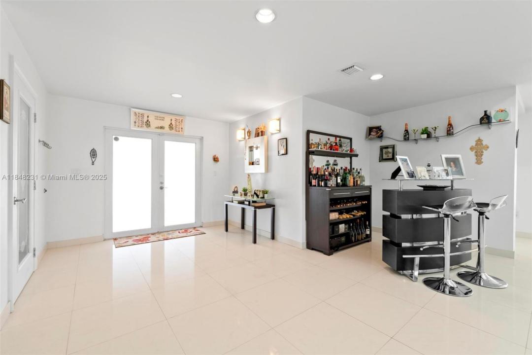 5045 SW 67th Ave, South Miami, Florida 33155