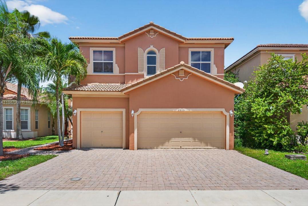 2215 PORTOFINO AVE, Homestead, Florida 33033, USA