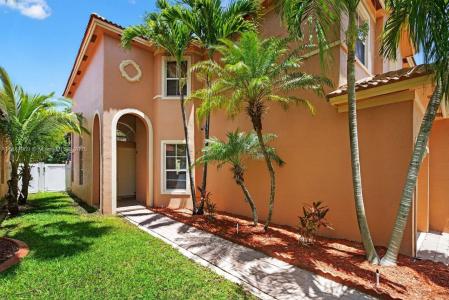 2215 PORTOFINO AVE, Homestead, Florida 33033, USA