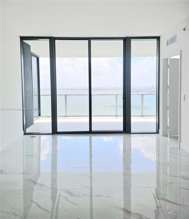 700 NE 24th ST 3502, Miami, Флорида 33137, Соединенные Штаты