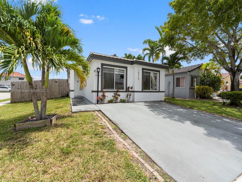 14310 SW 175th Ter, Miami, Florida 33177
