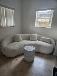 6125 SW 63rd Ter 2, South Miami, Florida 33143, USA