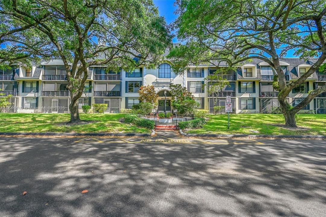 3680 Inverrary Dr 1X, Lauderhill, Flórida 33319, Estados Unidos