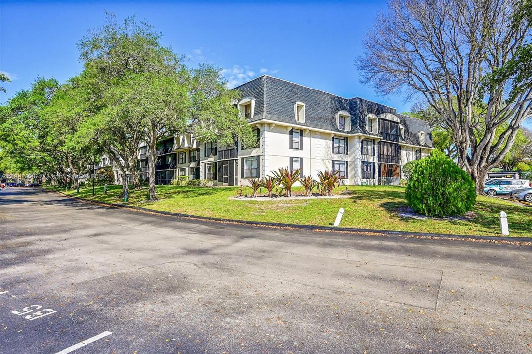 3680 Inverrary Dr 1X, Lauderhill, Flórida 33319, Estados Unidos