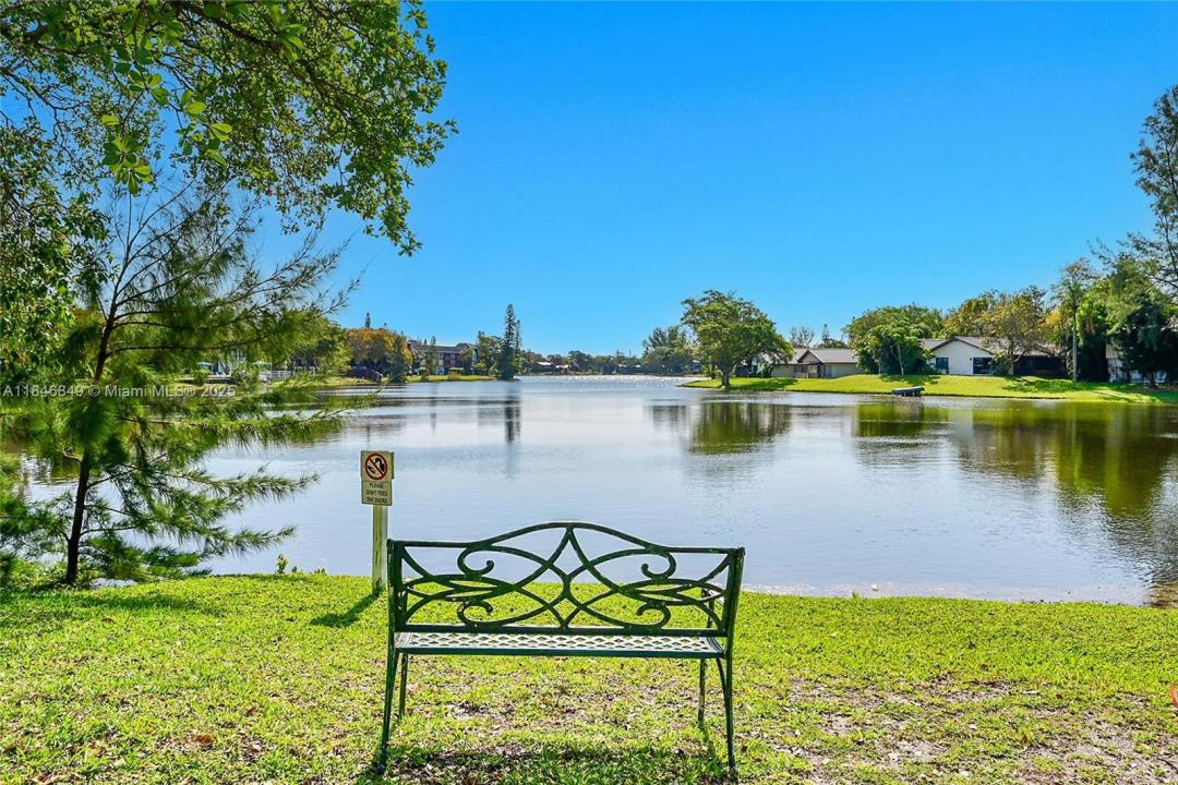 3680 Inverrary Dr 1X, Lauderhill, Flórida 33319, Estados Unidos