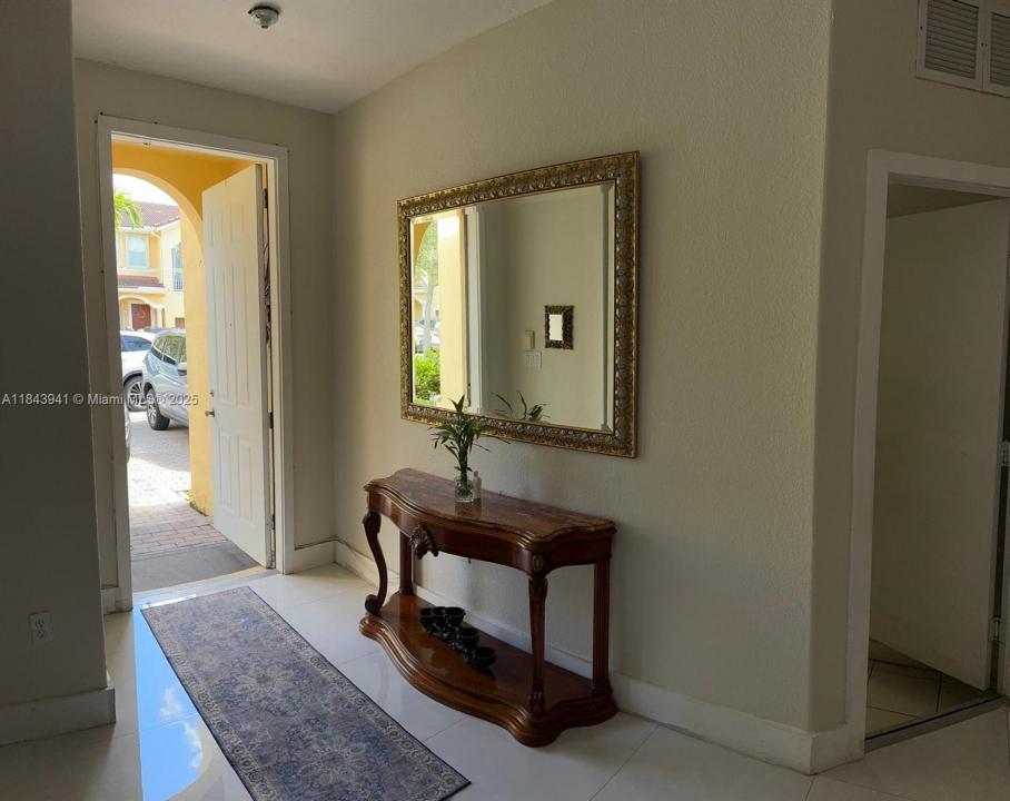 15059 SW 9th Ln, Miami, Флорида 33194, Соединенные Штаты